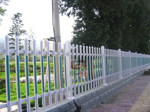 pvc圍墻護(hù)欄價(jià)格